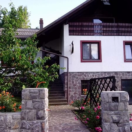 Guest House Ema Crni Lug Extérieur photo