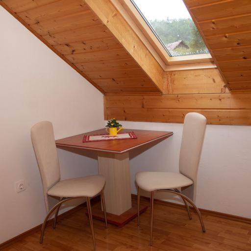 Guest House Ema Crni Lug Extérieur photo